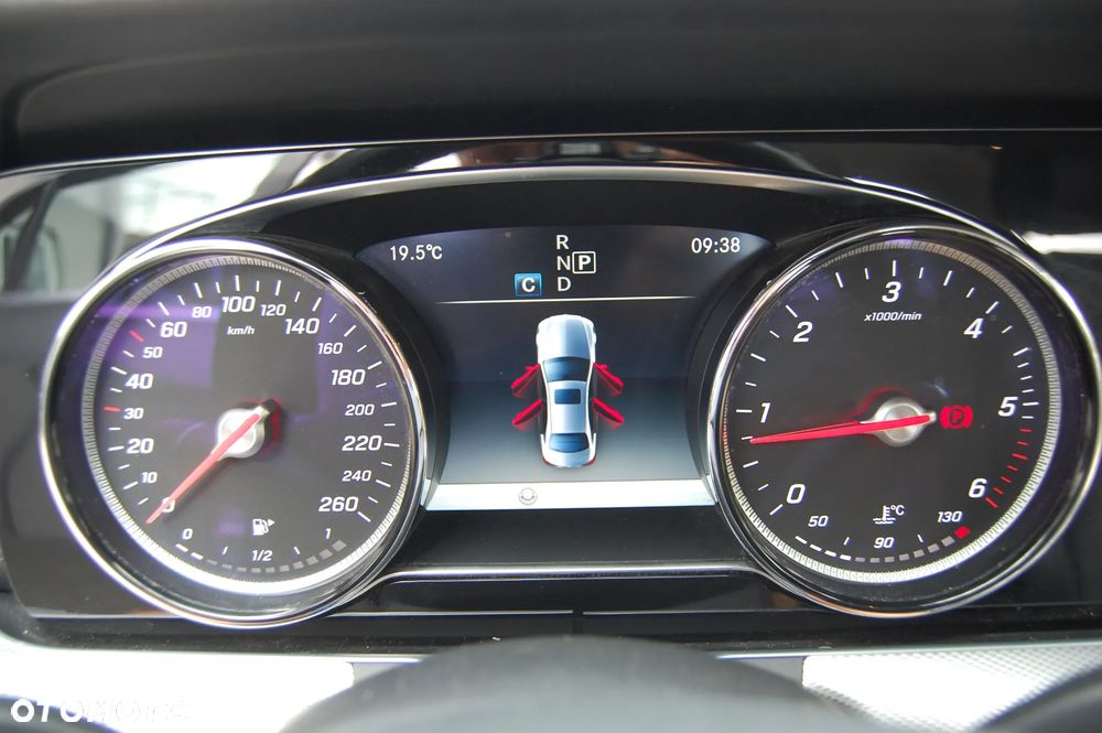 Mercedes-Benz Klasa E 220 d 9G-TRONIC Avantgarde - 21