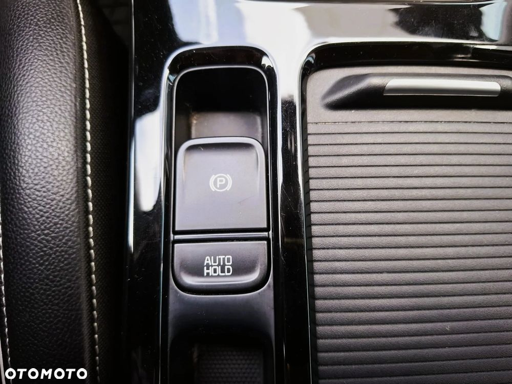 Kia XCeed 1.5 T-GDI Business Line DCT - 26