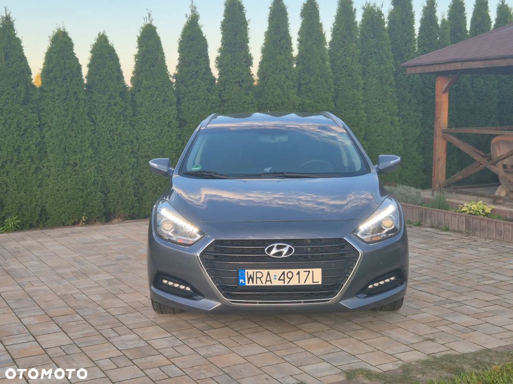 Hyundai i40 Kombi 1.7 CRDi DCT Premium - 3