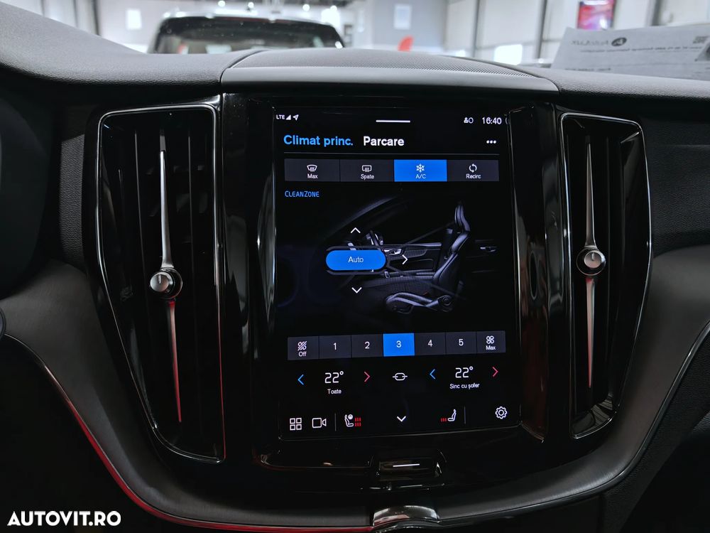 Volvo XC 60 T6 AWD Recharge Geartronic Inscription - 25