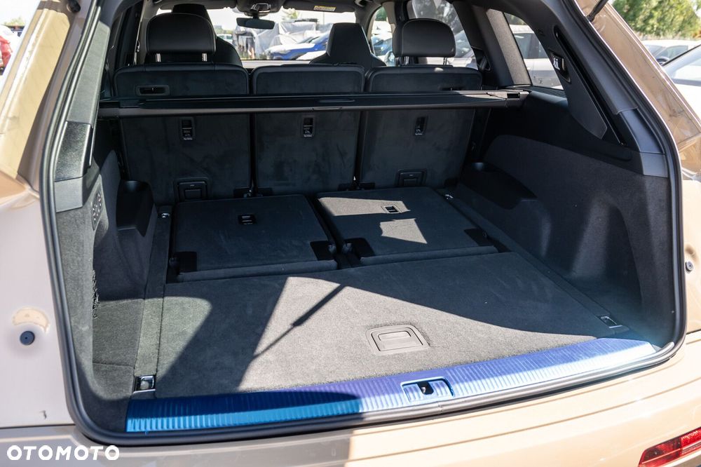 Audi Q7 - 10