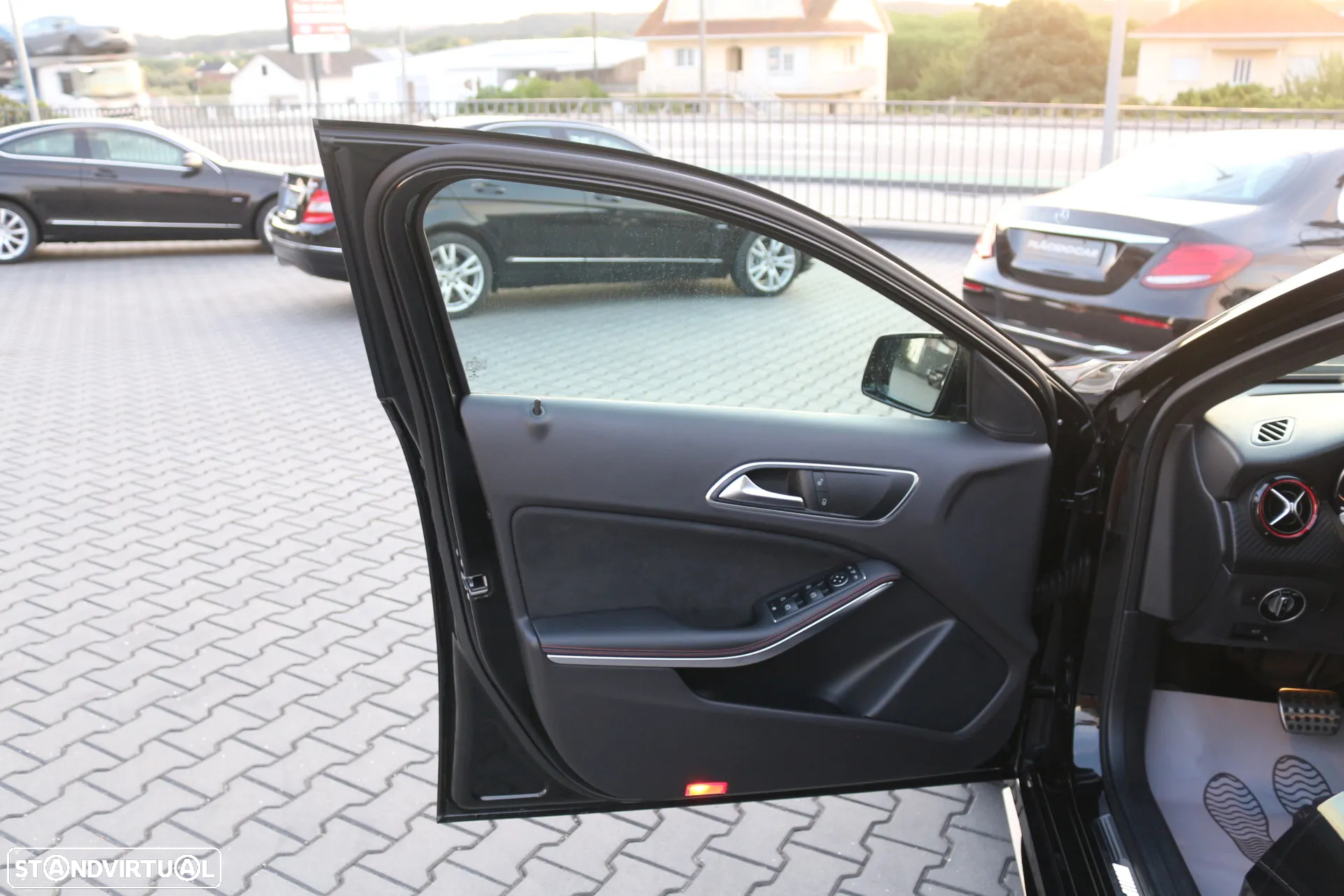 Mercedes-Benz A 45 AMG 4-Matic - 39