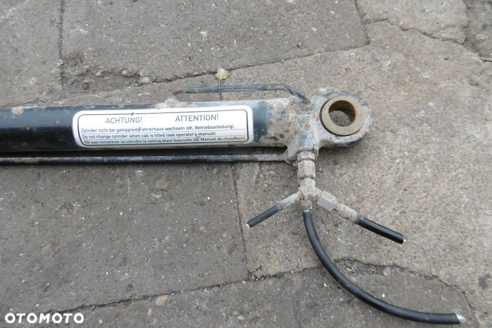 Siłownik podnoszenia kabiny Man TGA TGS - 2