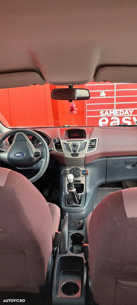 Ford Fiesta - 21
