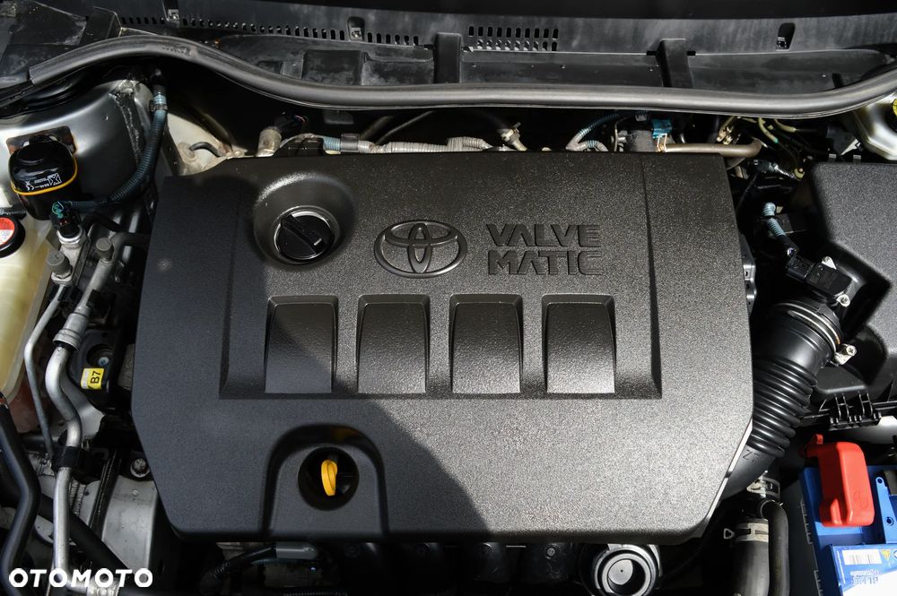 Toyota Auris 1.6 Premium Comfort - 36