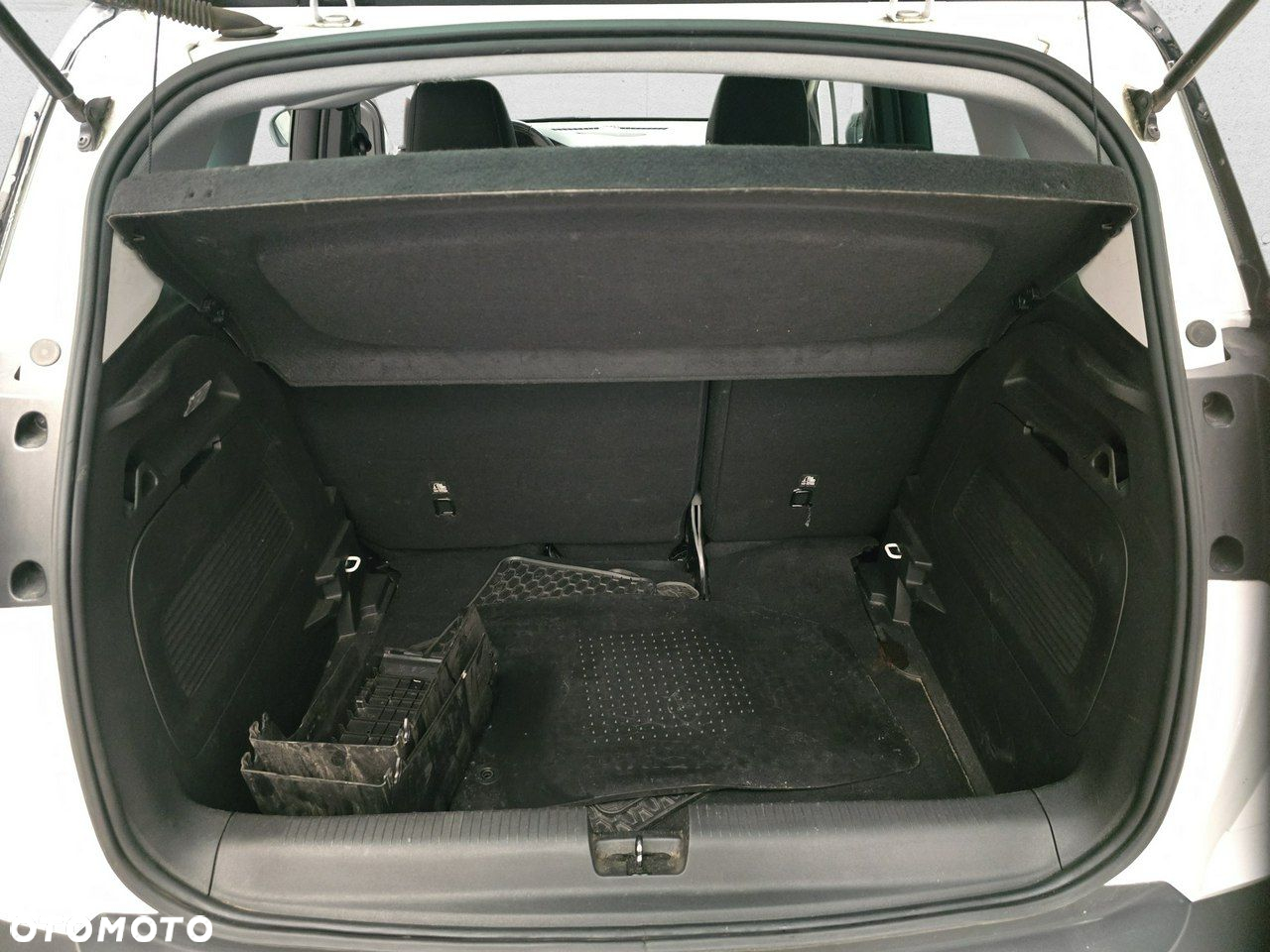 Opel Crossland - 13