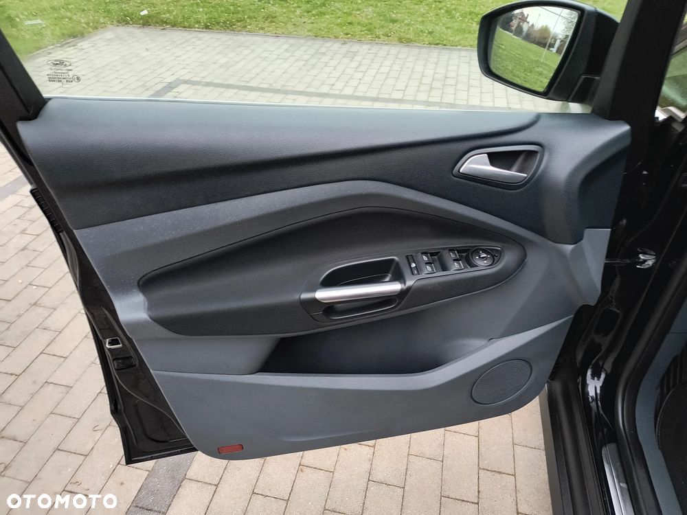 Ford C-MAX 1.0 EcoBoost Titanium ASS - 19