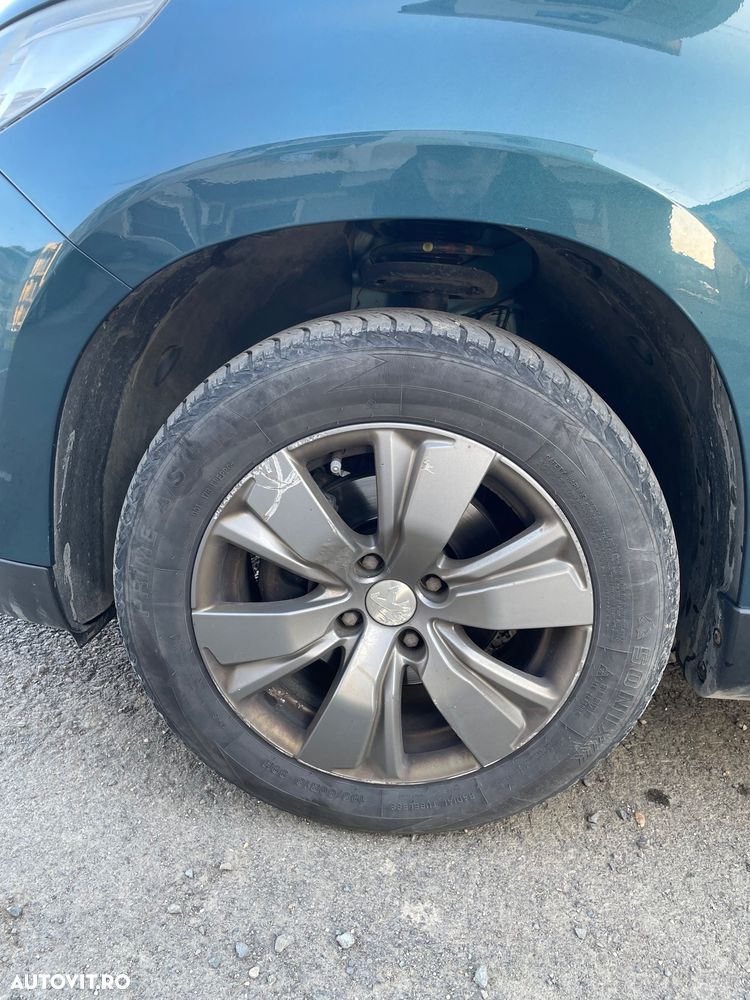 Peugeot 2008 1.2 PureTech Turbo S&S Active - 5