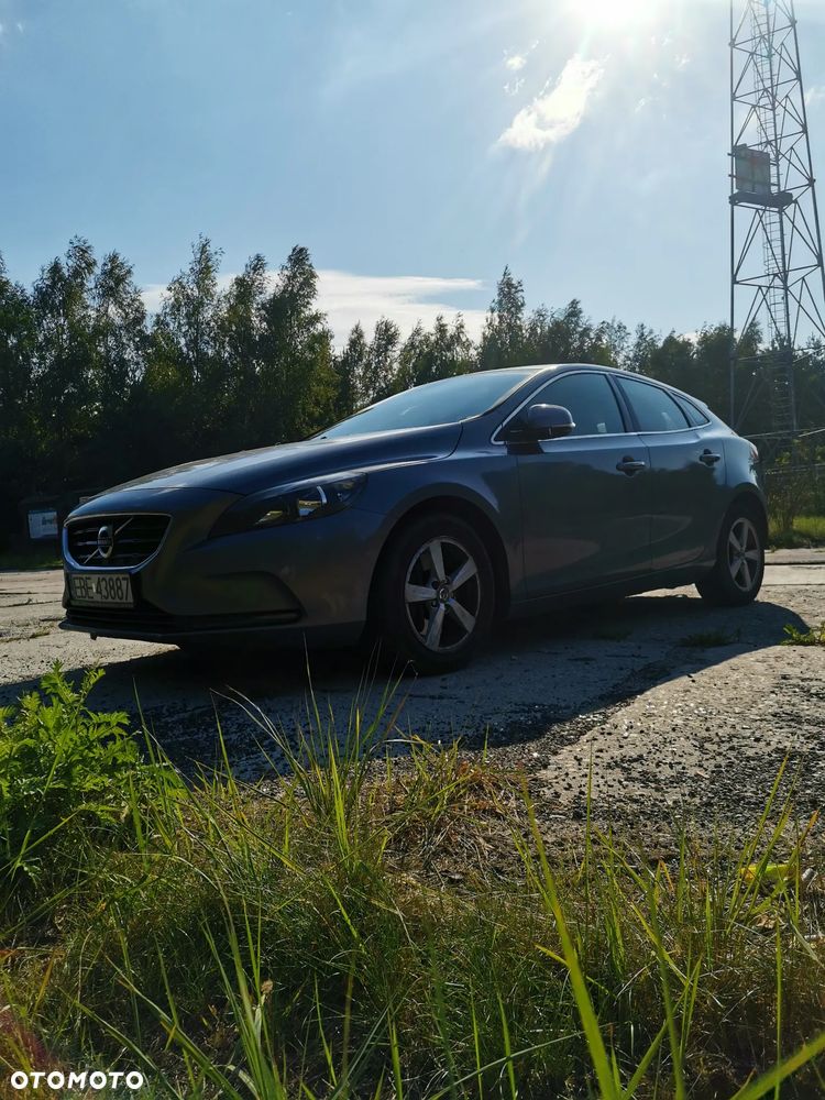 Volvo V40 D4 Drive-E Momentum - 19