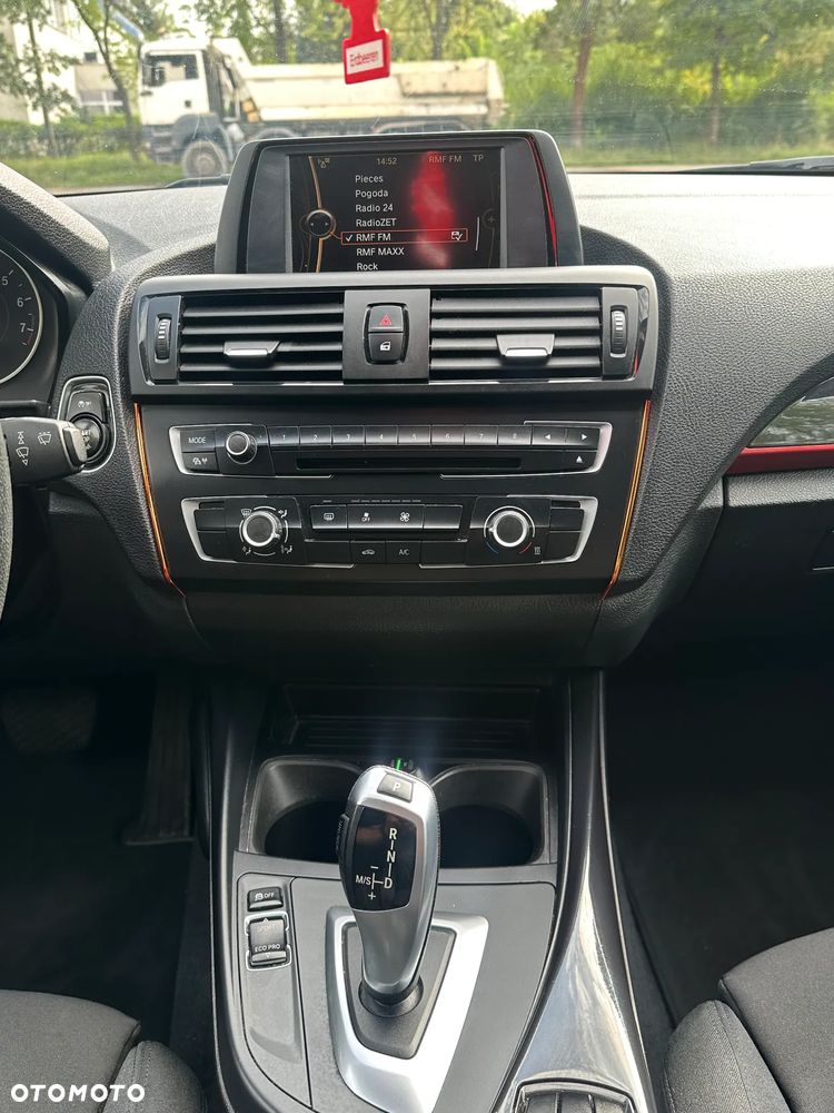 BMW Seria 1 116i Sport Line - 10