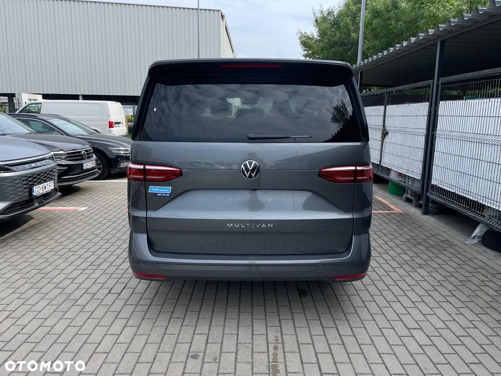 Volkswagen Multivan 2.0 TDI L2 Life DSG - 9