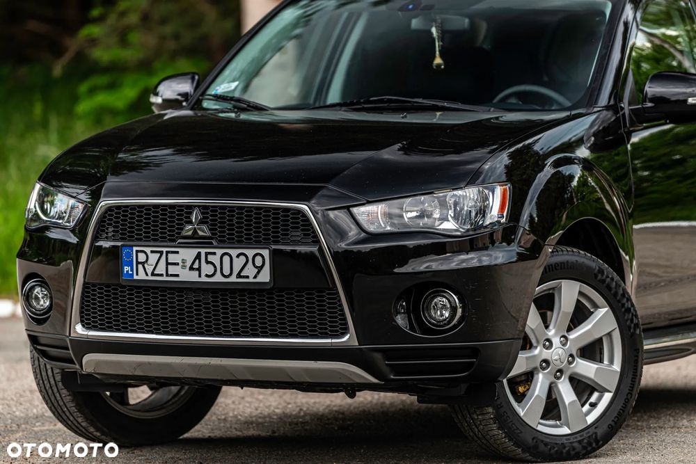 Mitsubishi Outlander - 4