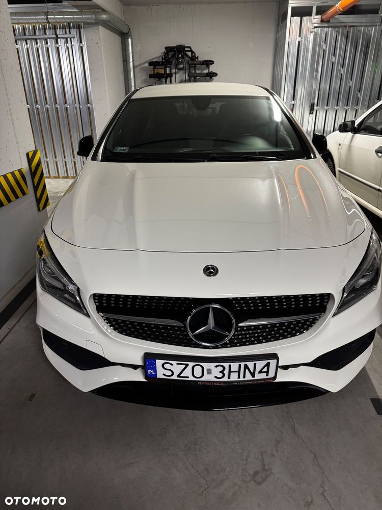Mercedes-Benz CLA 200 7G-DCT AMG Line - 2