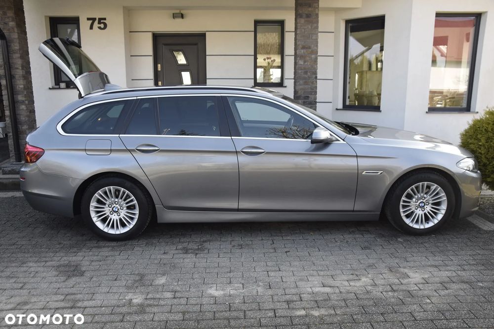 BMW Seria 5 520d xDrive - 13