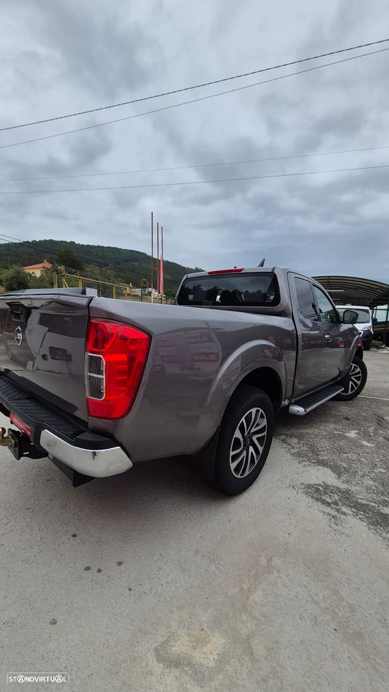 Nissan Np300 - 6