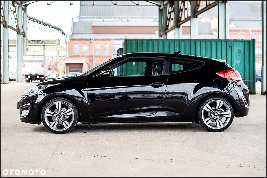 Hyundai Veloster - 7
