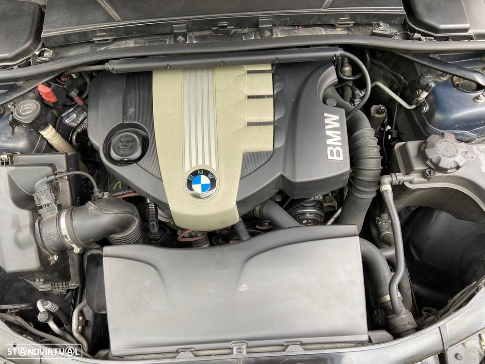 BMW 320 d - 25