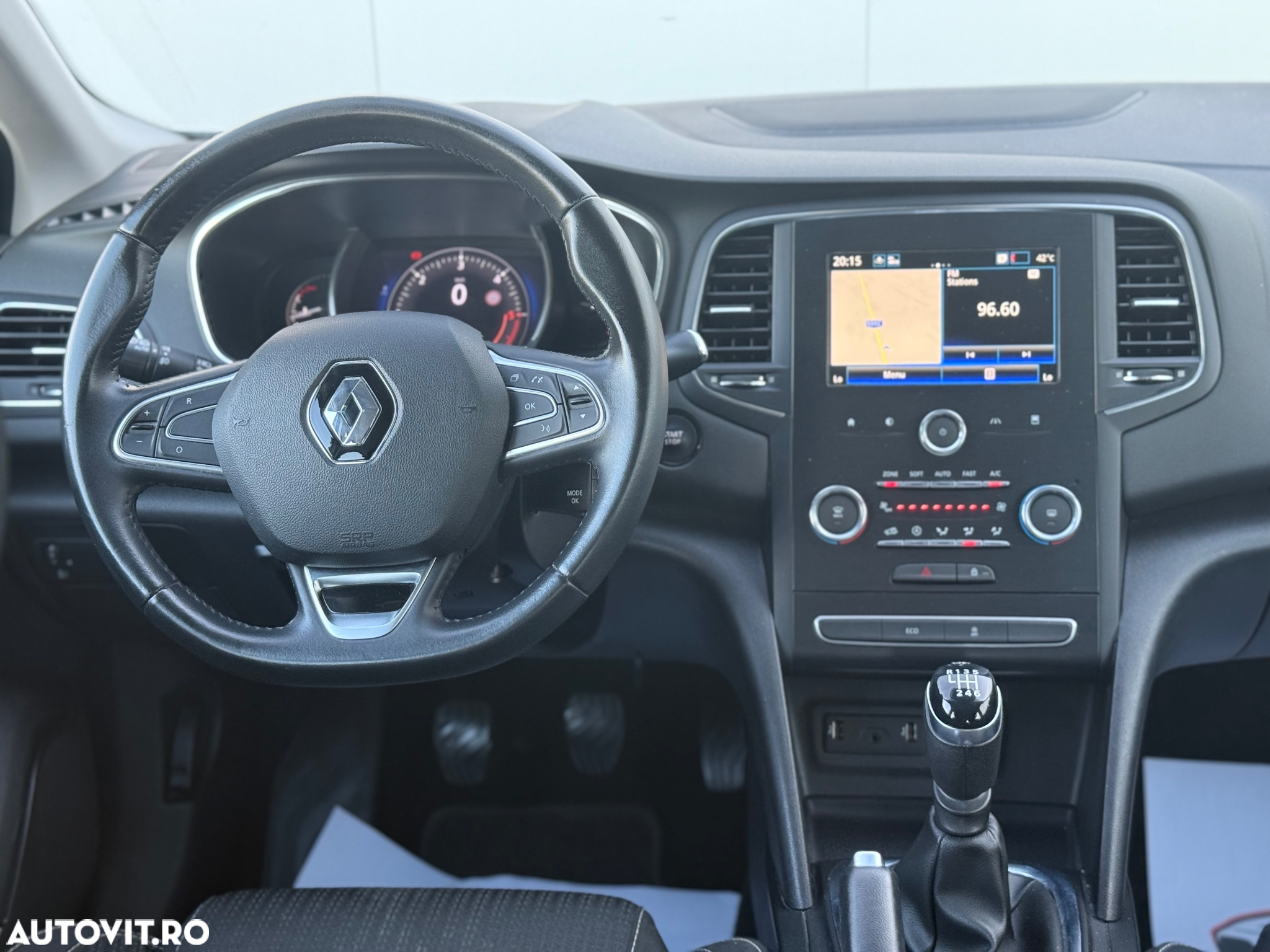 Renault Megane Energy dCi Intens - 5