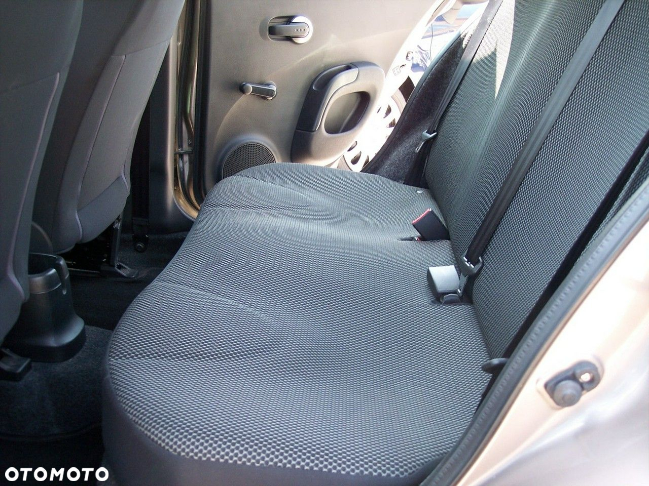 Nissan Micra - 16