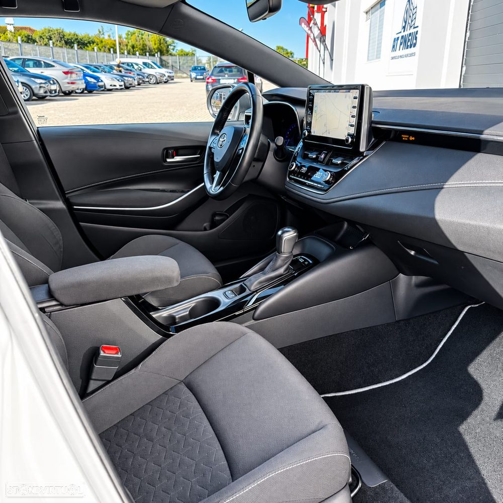 Toyota Corolla Touring Sports 1.8 Hybrid Comfort+P.Sport - 13