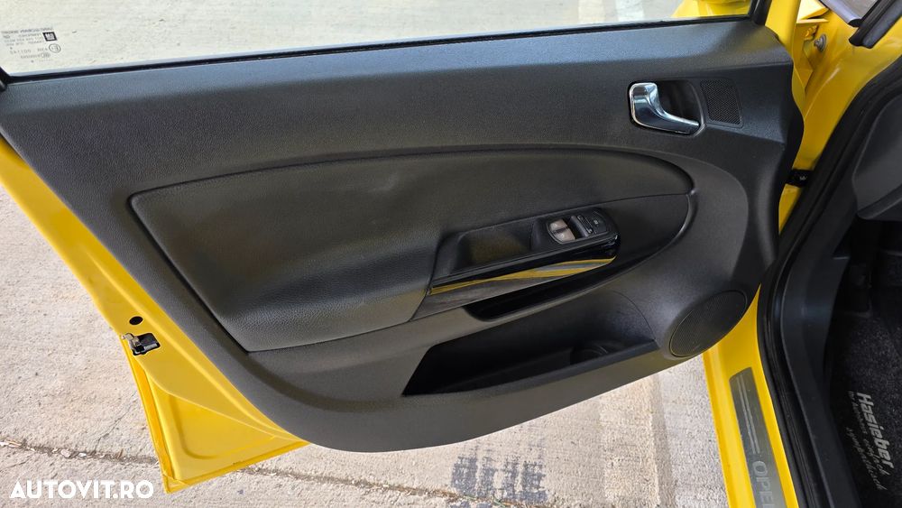 Opel Corsa 1.2i Easytronic Cosmo - 16