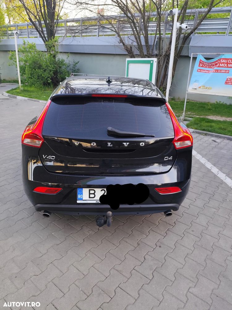 Volvo V40 D4 VEA R-Design - 1