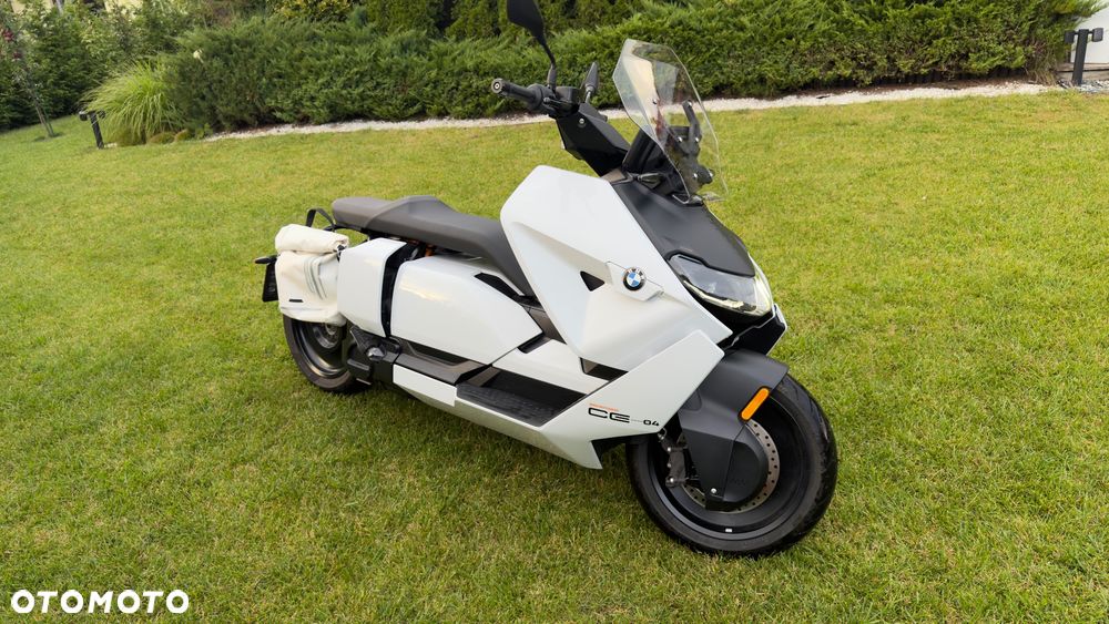 BMW CE 04 - 13
