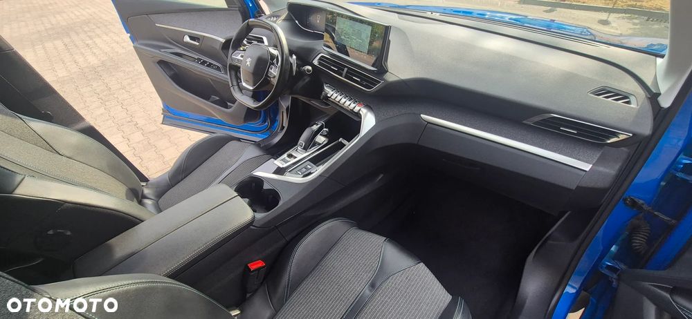 Peugeot 3008 1.2 PureTech GPF Allure S&S EAT8 - 28