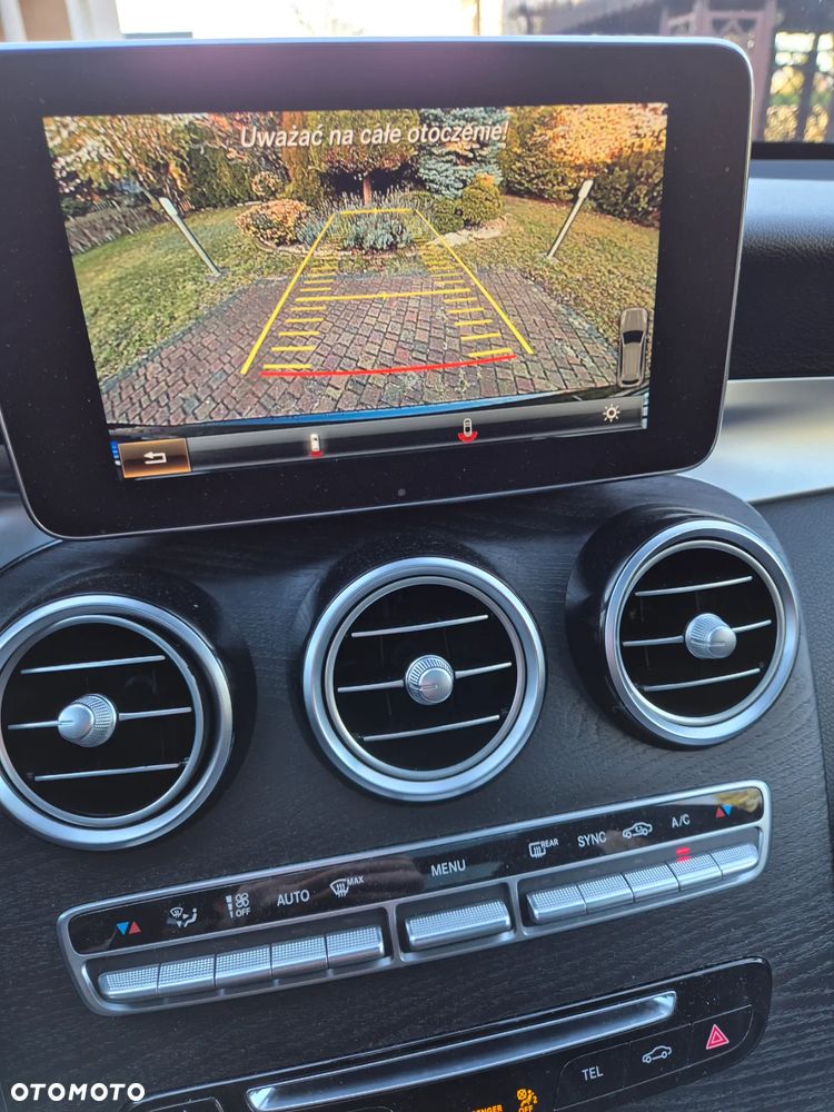 Mercedes-Benz GLC 250 d 4Matic 9G-TRONIC AMG Line - 16