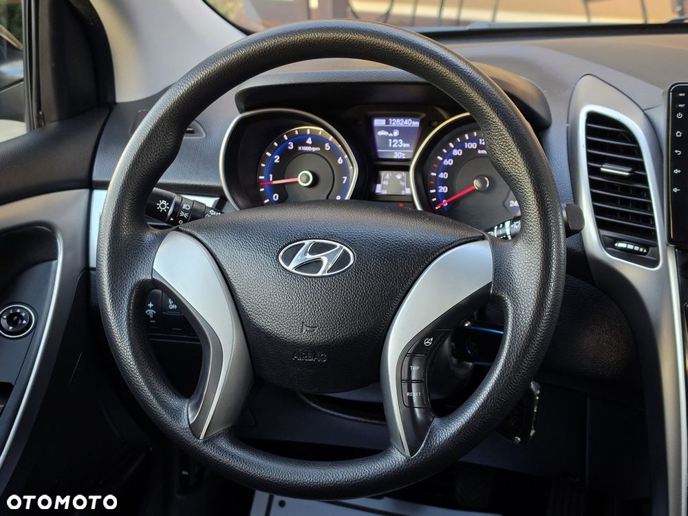 Hyundai i30 1.4 Premium - 33