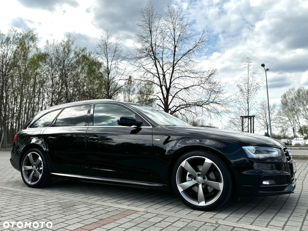 Audi A4 Avant 2.0 TDI DPF quattro S tronic S line Sportpaket - 6
