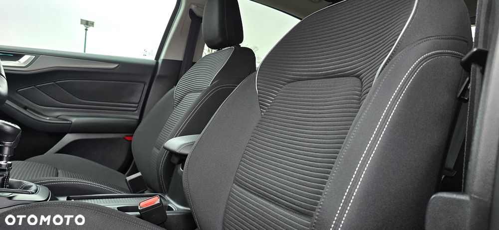 Ford Focus 1.5 EcoBoost Titanium Business - 6