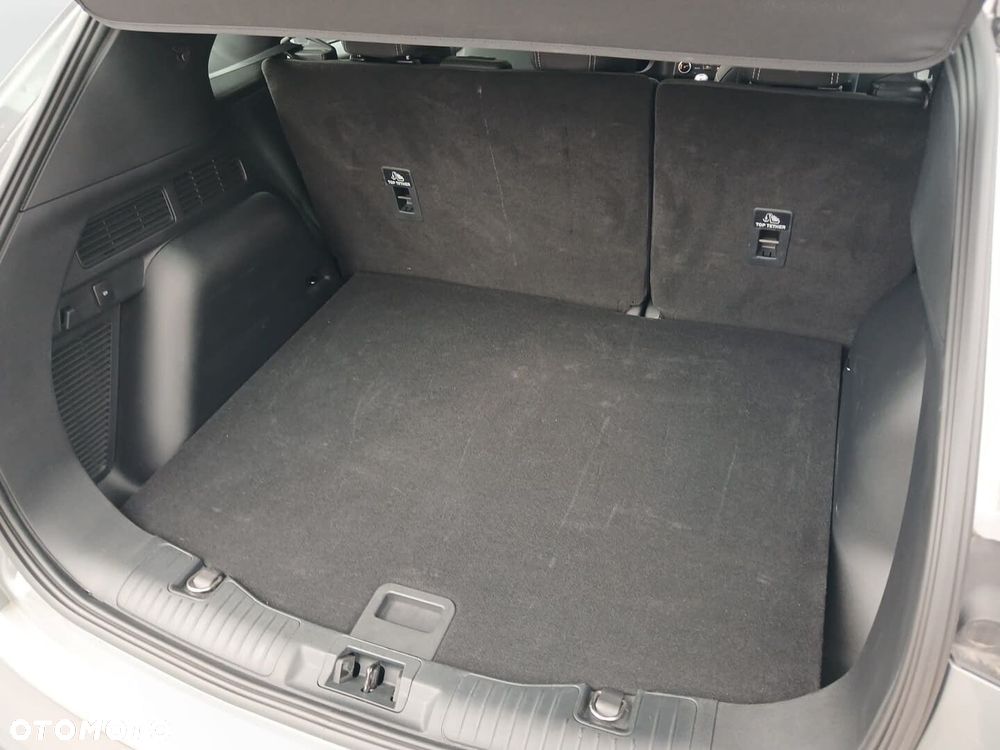 Ford Kuga - 23