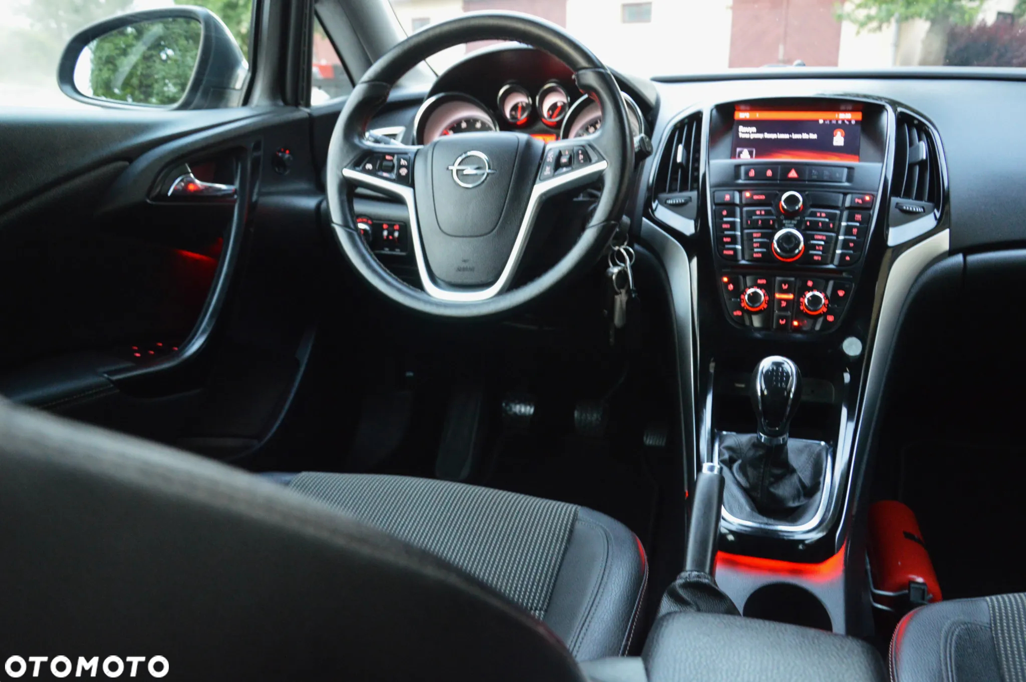 Opel Astra IV 1.6 CDTI Cosmo - 23