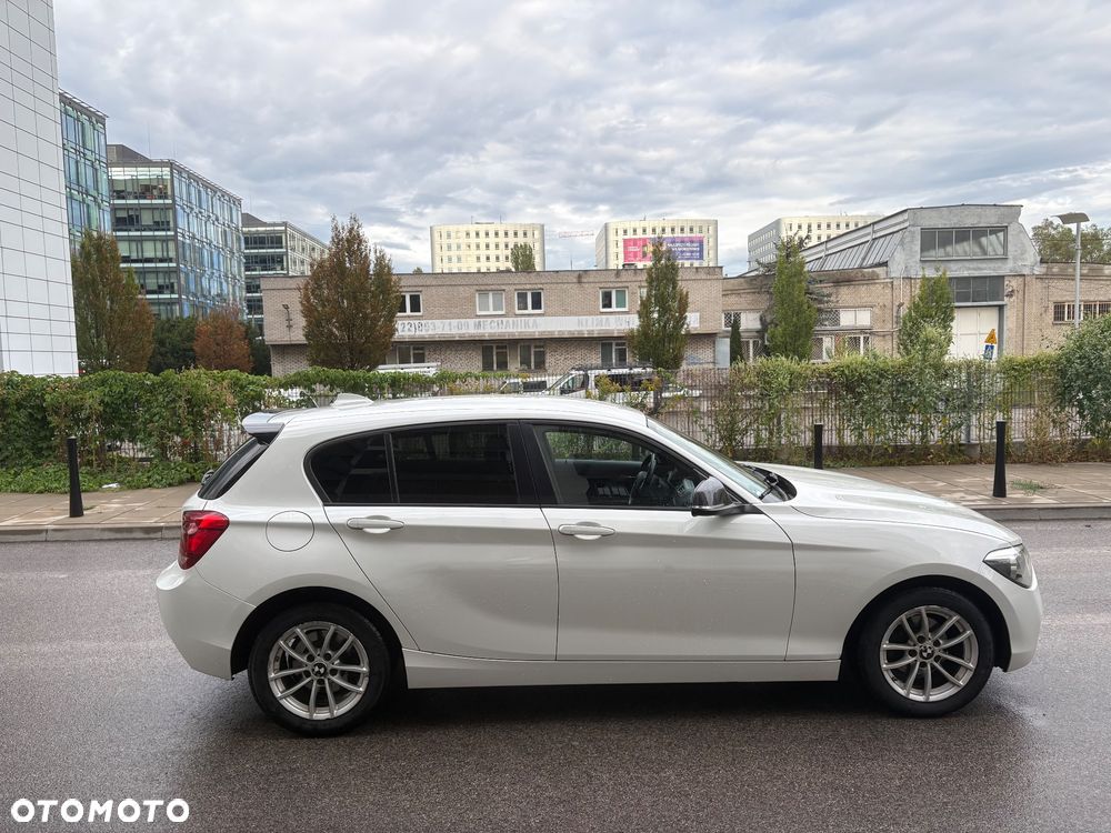 BMW Seria 1 116d Sport Line - 7