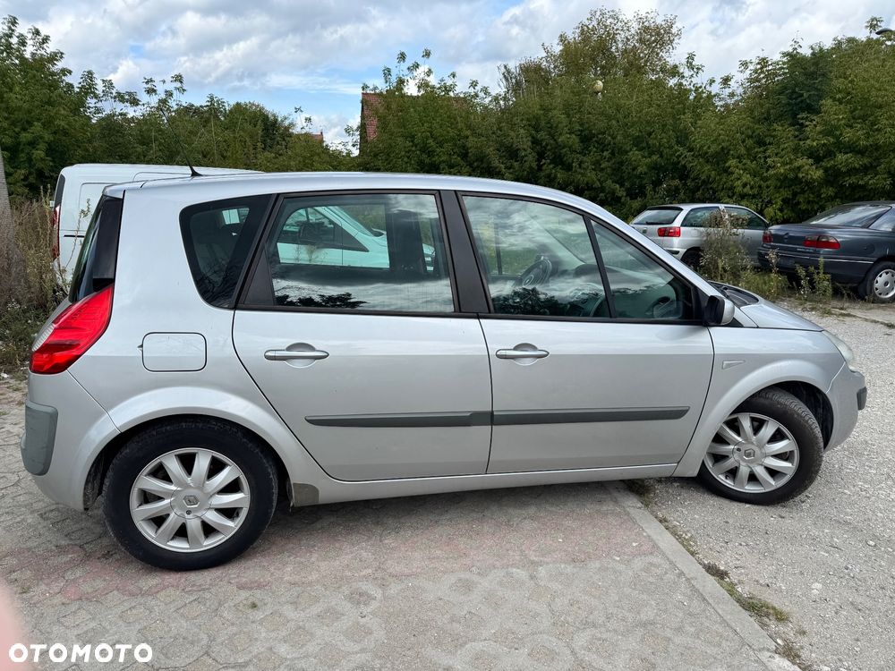 Renault Scenic - 9
