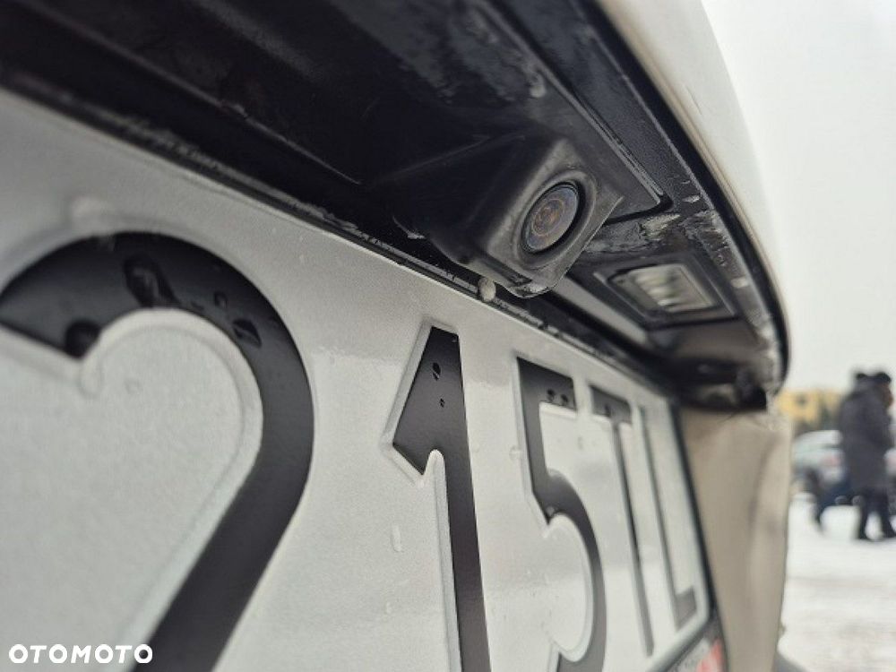 Volkswagen Tiguan - 10