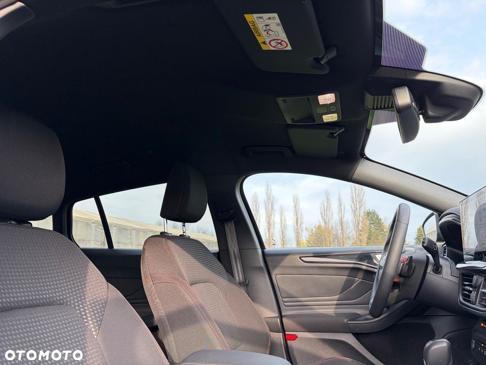 Ford Focus 1.0 EcoBoost Hybrid ST-LINE - 22