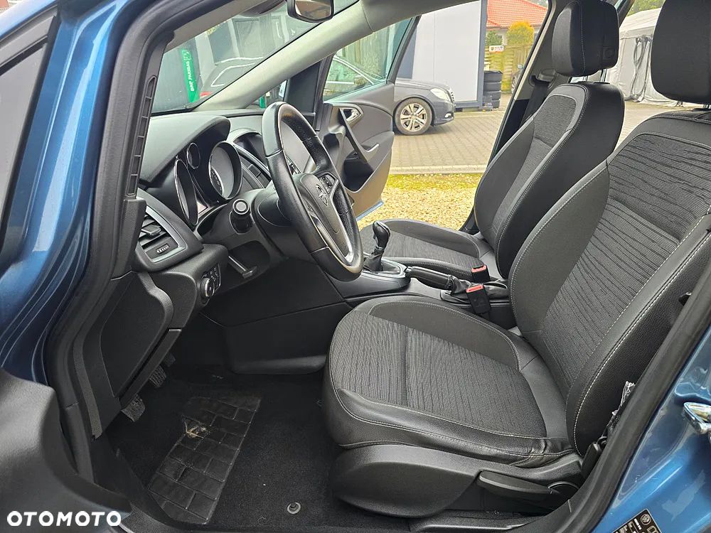 Opel Astra 1.4 Turbo Cosmo - 14