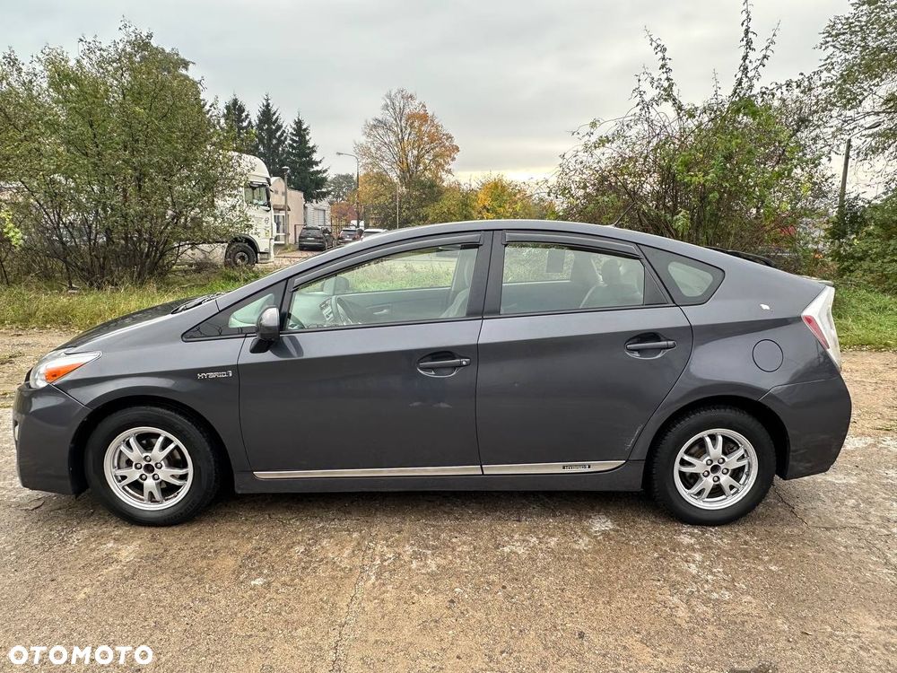 Toyota Prius 1.8 HSD Active - 3