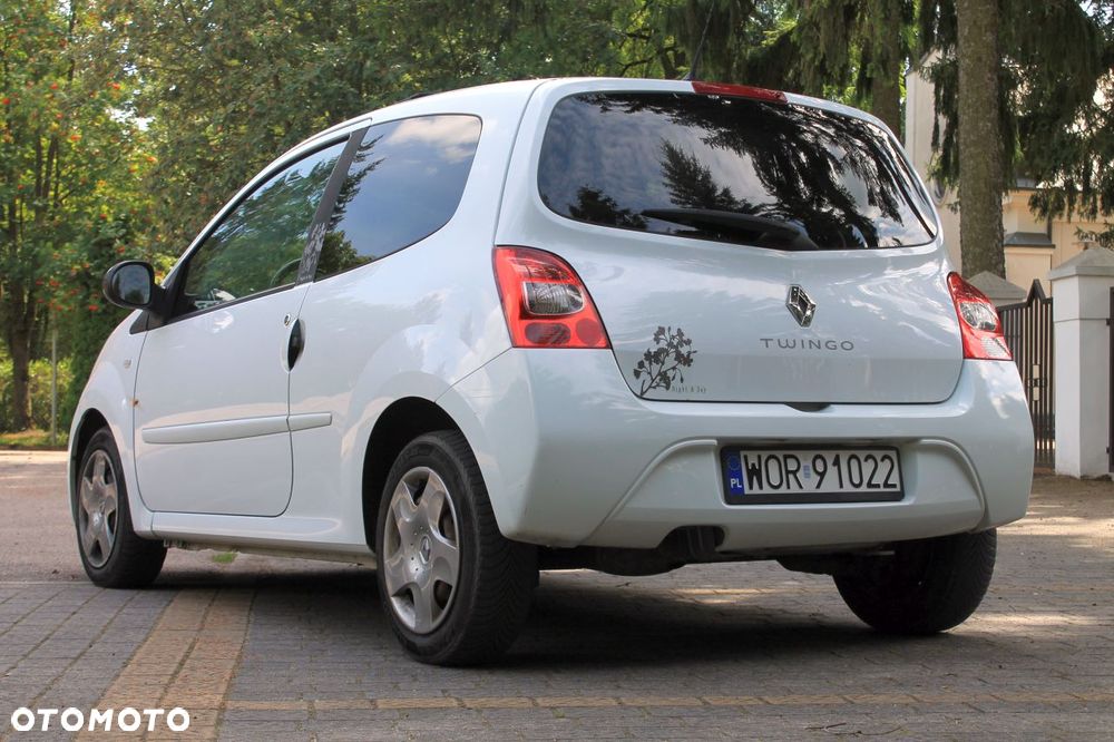 Renault Twingo 1.2 16V Night & Day - 11