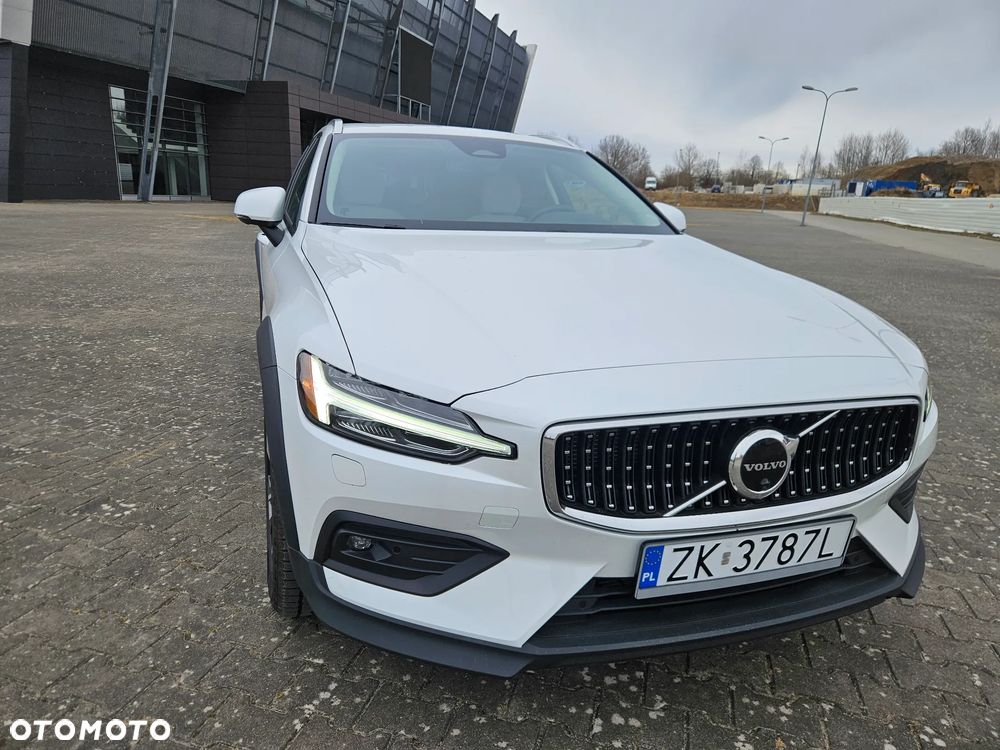 Volvo V60 Cross Country B5 B AWD Plus - 7