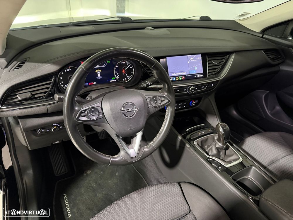 Opel Insignia Grand Sport - 11