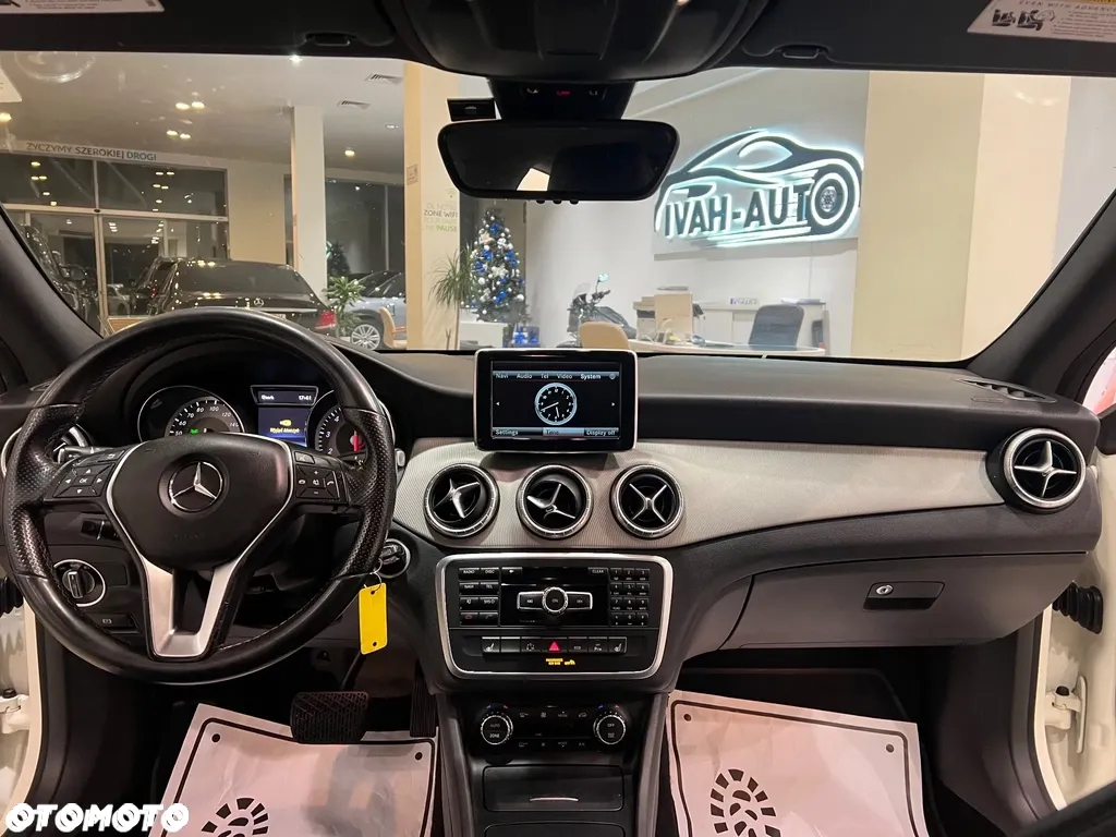 Mercedes-Benz CLA 250 7G-DCT - 37