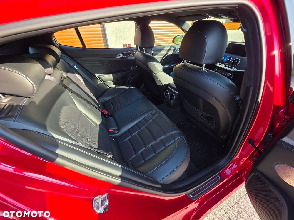 Kia Stinger 3.3 T-GDI V6 GT Prestige Line AWD - 13