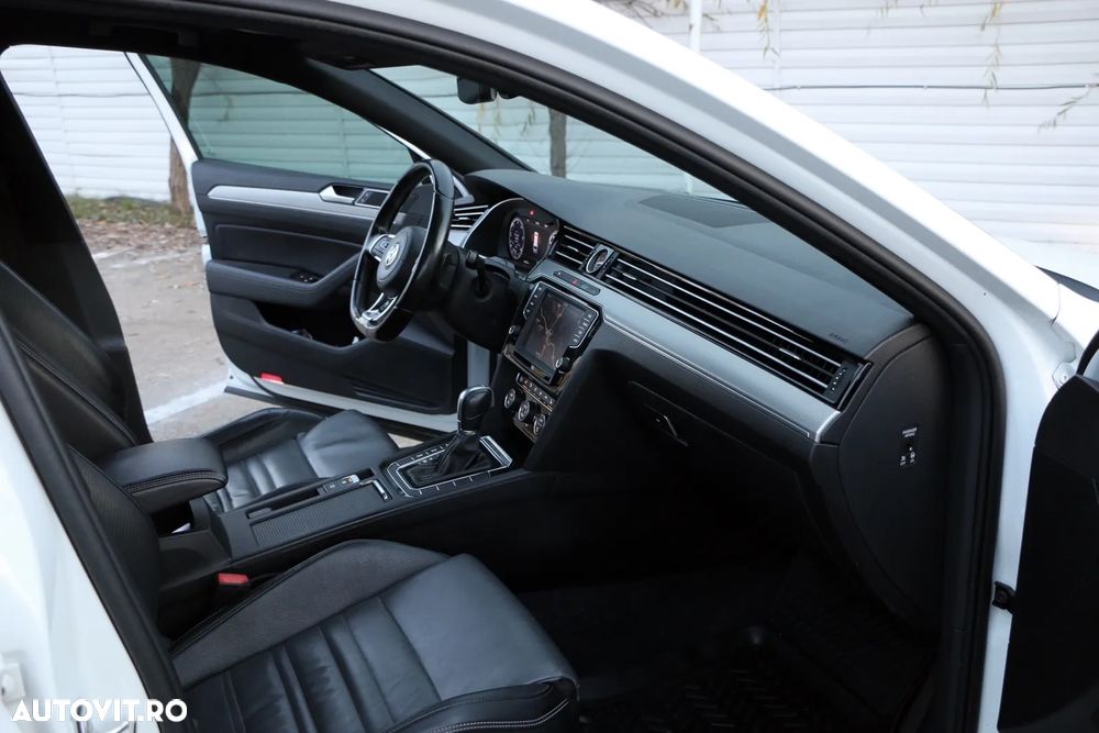 Volkswagen Passat Variant 2.0 TDI SCR 4Motion DSG (BMT) Highline - 10