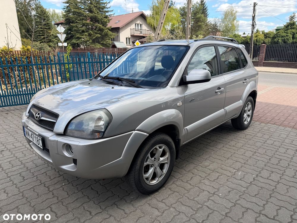 Hyundai Tucson 2.0 Elegance / Premium - 2