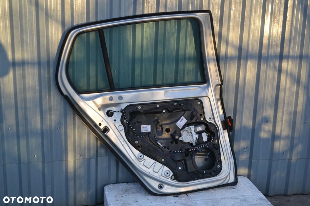 VW GOLF VI HB DRZWI TYŁ TYLNE LEWE KOMPLETNE POMORSKIE - 3