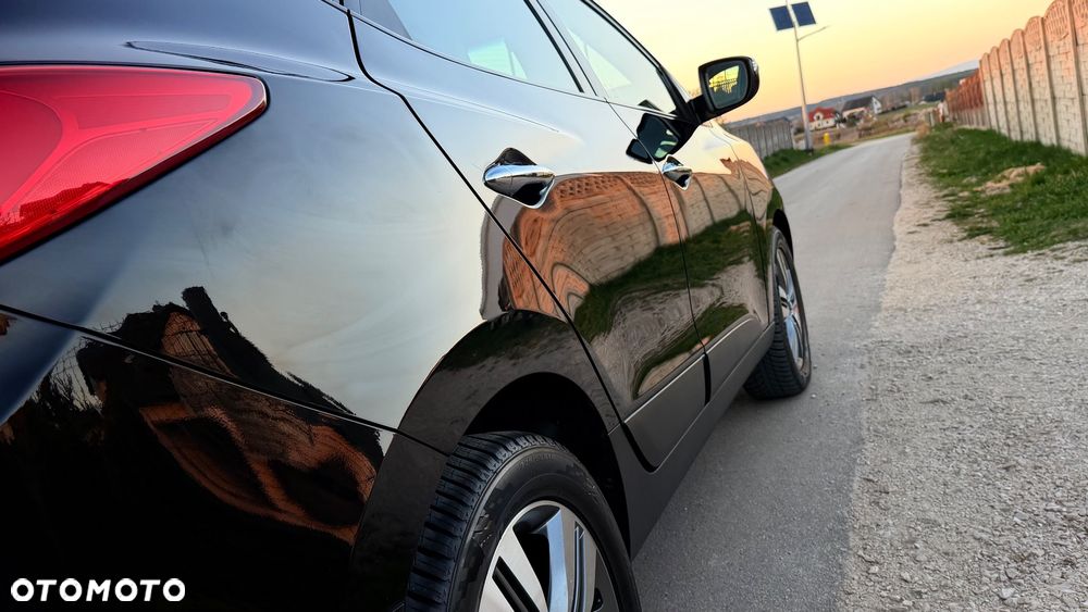 Hyundai ix35 2.0 CRDi 4WD Automatik Premium - 24