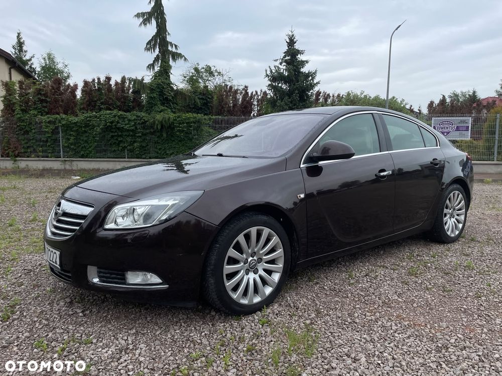 Opel Insignia - 1